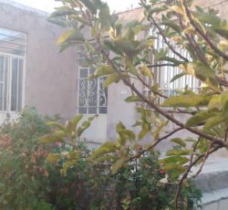 یک واحد ویلا نرسیده به طالقان700متر